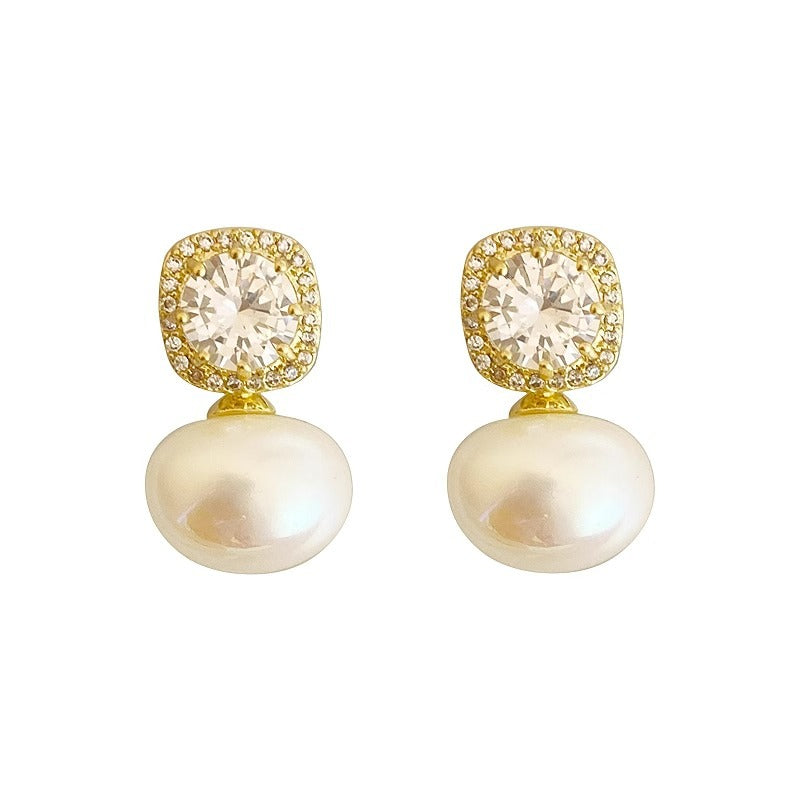 Franchesca Luminous Pearls and Sparkling Crystals Studs